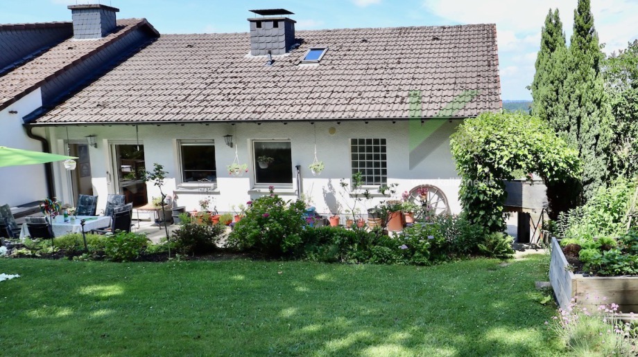 Doppelhaushälfte mit Einliegerwohnung in Iserlohn-Sümmern